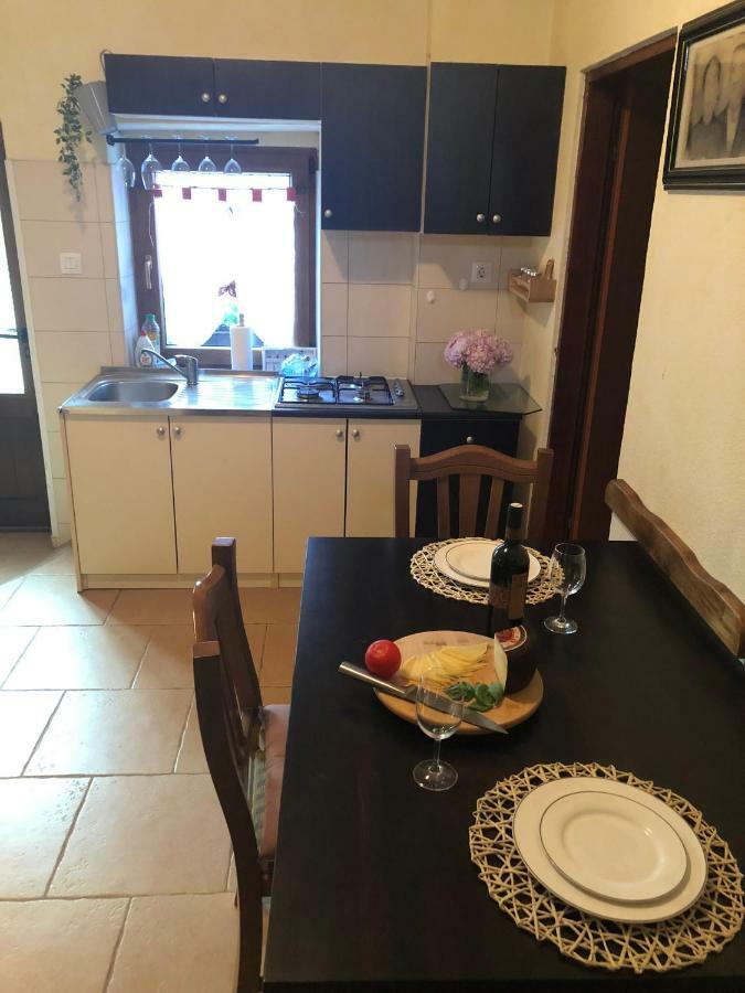 Teta Jana Apartment Smoljanci Екстериор снимка